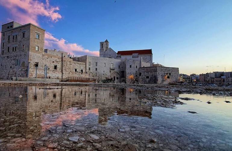 Giovinazzo Suite Pavone Griffi מראה חיצוני תמונה