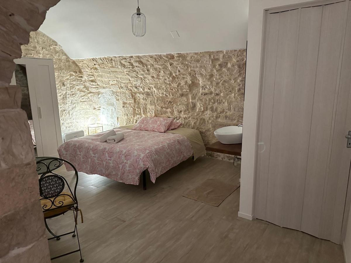 Giovinazzo Suite Pavone Griffi מראה חיצוני תמונה
