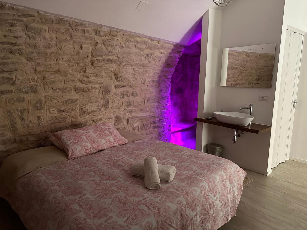 Giovinazzo Suite Pavone Griffi מראה חיצוני תמונה