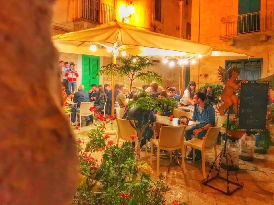 Giovinazzo Suite Pavone Griffi מראה חיצוני תמונה